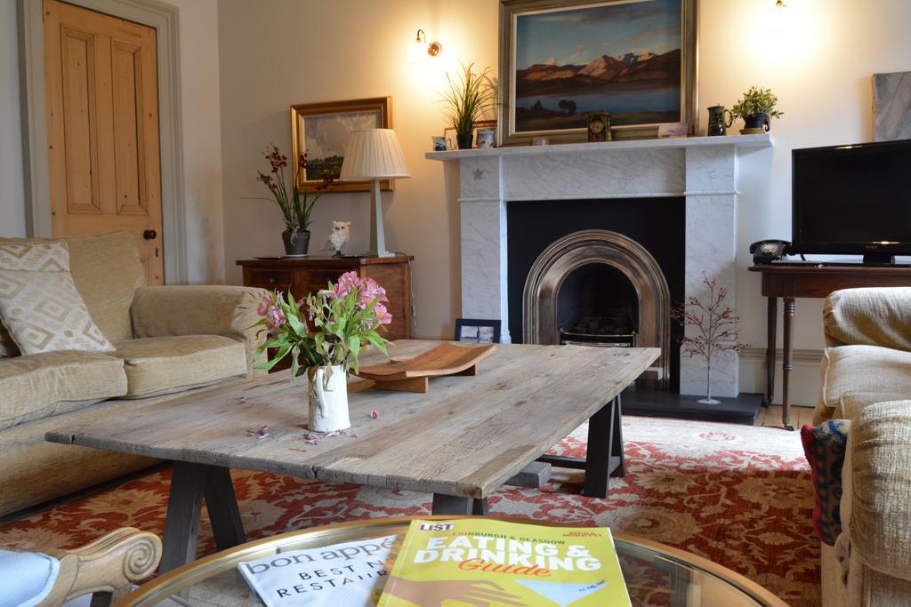 Royal Mile Elegance - Space & Luxury Apartment Edinburgh Bagian luar foto