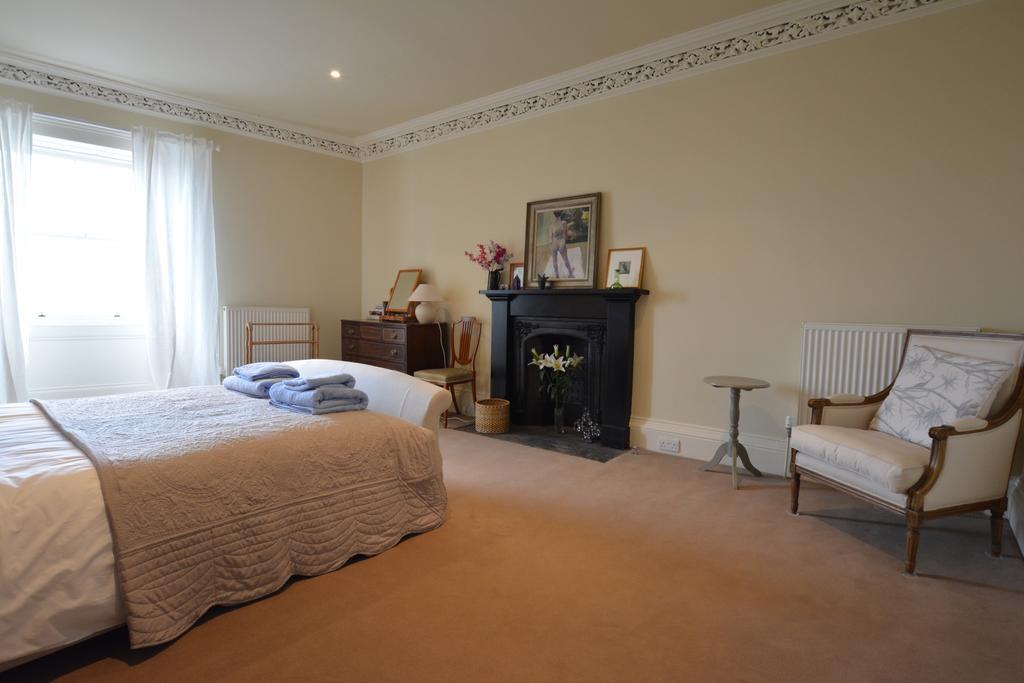 Royal Mile Elegance - Space & Luxury Apartment Edinburgh Bagian luar foto