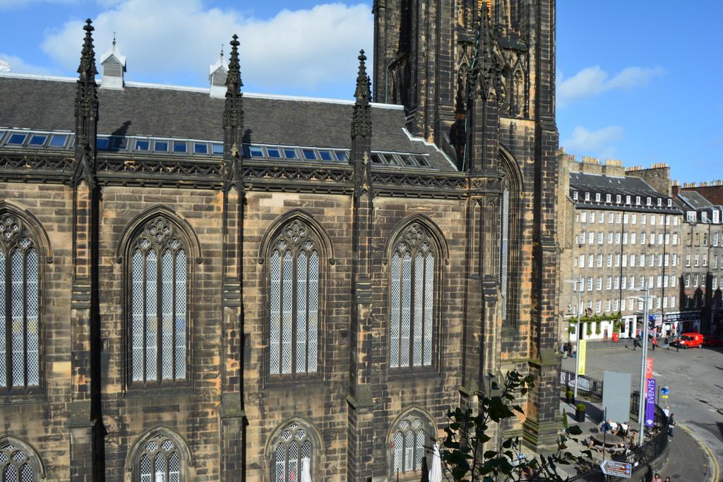Royal Mile Elegance - Space & Luxury Apartment Edinburgh Bagian luar foto