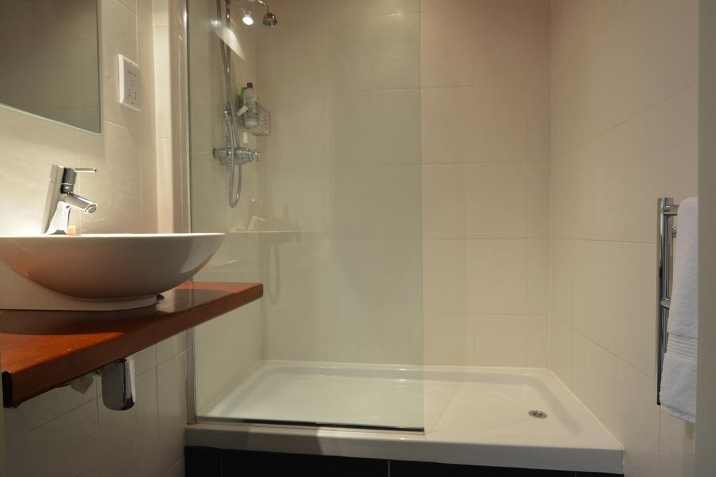 Royal Mile Elegance - Space & Luxury Apartment Edinburgh Bagian luar foto