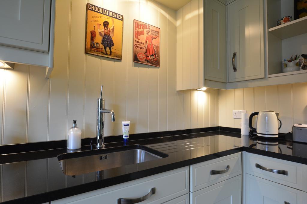 Royal Mile Elegance - Space & Luxury Apartment Edinburgh Bagian luar foto