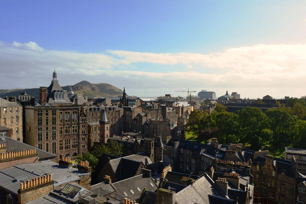 Royal Mile Elegance - Space & Luxury Apartment Edinburgh Bagian luar foto